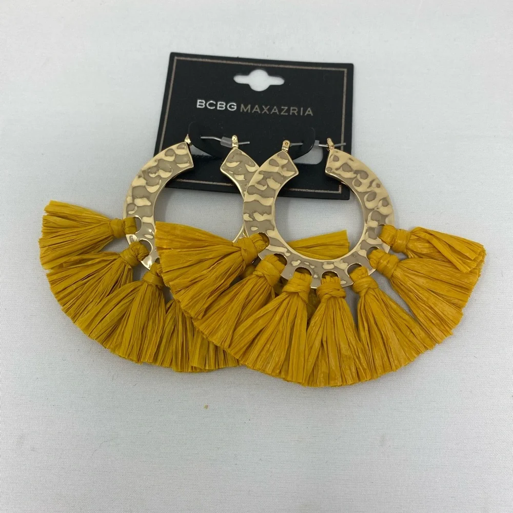 BCBG yellow fringe earrings - Picture 1 of 4